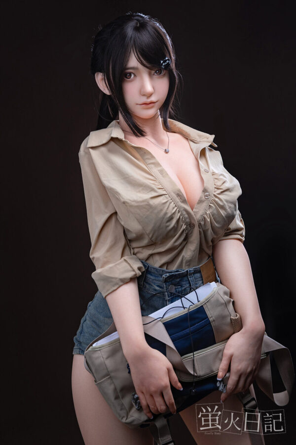 164cm5ft5-G-cup-Silicone-Sex-Doll-–-Lian-12-1